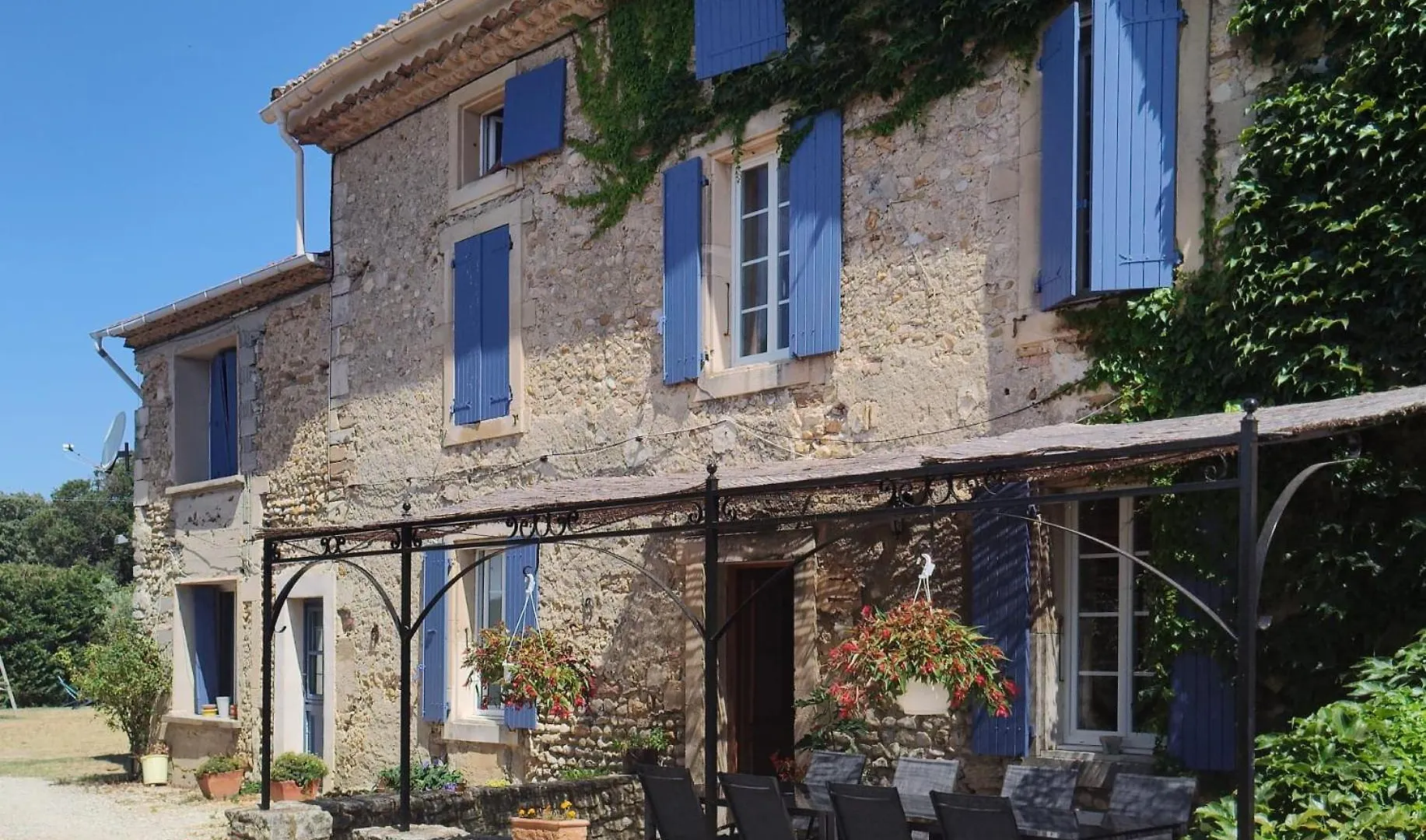 ベッド・アンド・ブレックファスト Ferme De Palumiane - Chambres Climatisees Visan